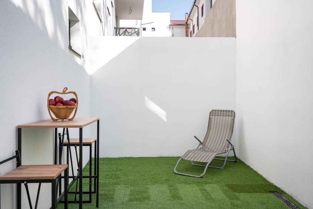 Central Apartment Diamond Bucharest Exterior photo